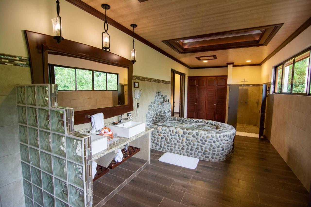 Hotel Arenal Springs Resort & Spa La Fortuna Luaran gambar Bathroom