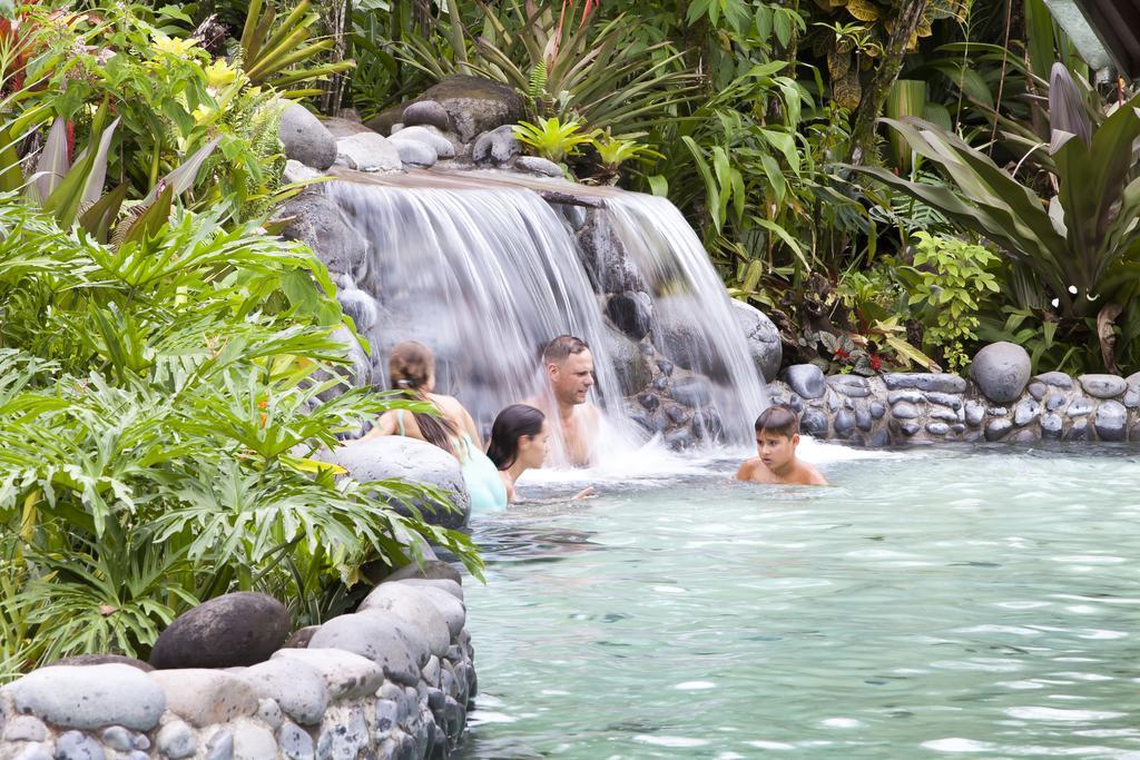 Hotel Arenal Springs Resort & Spa La Fortuna Luaran gambar Hot springs in Costa Rica